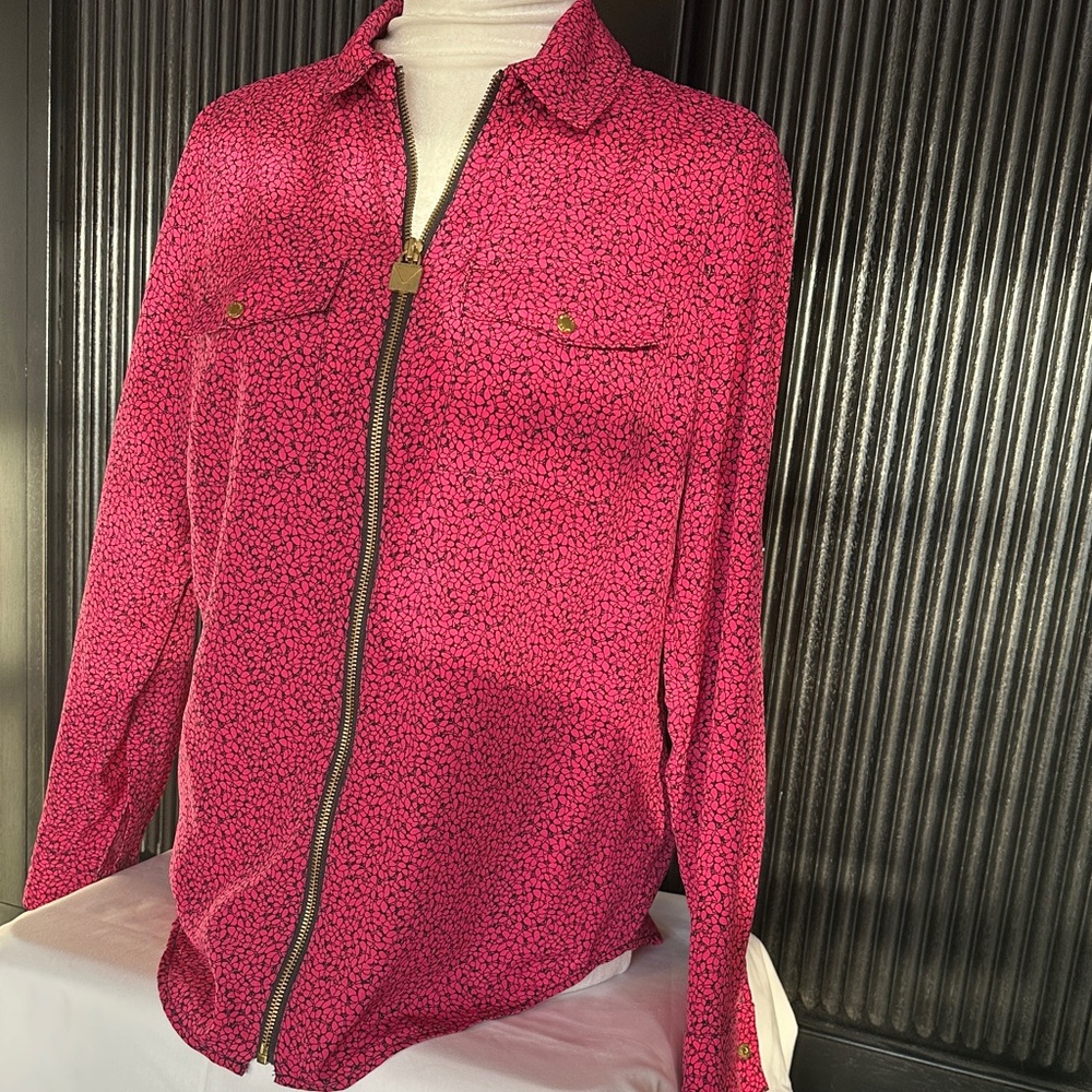 Elegant Pink Button-Down Shirt